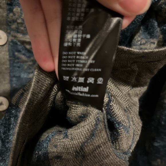 Chinese style sweater. - Picture 3 of 6